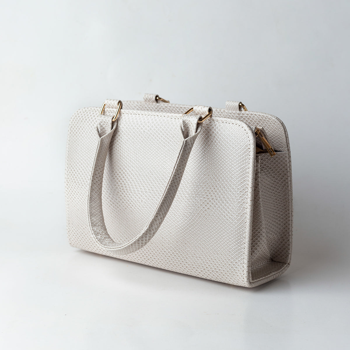 Chic Textured Bag Graceful White