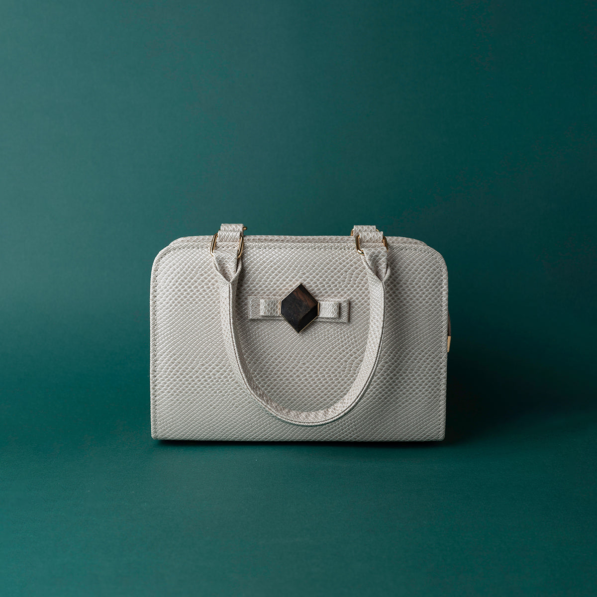 Chic Textured Bag Graceful White